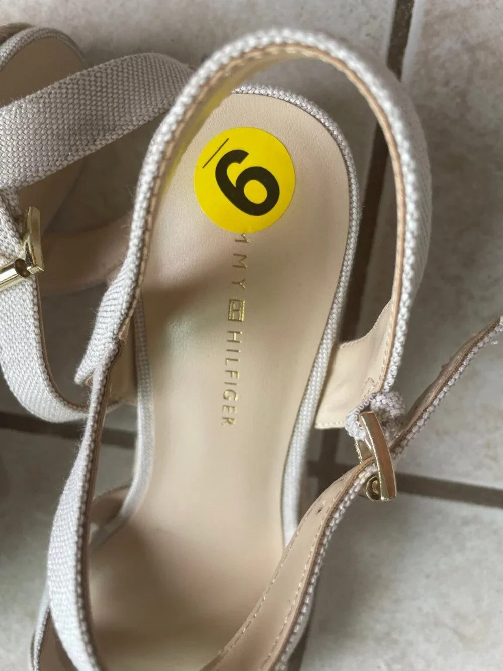 Tommy Hilfiger womens beige espadrille platform heels open toe strappy wedge 9
